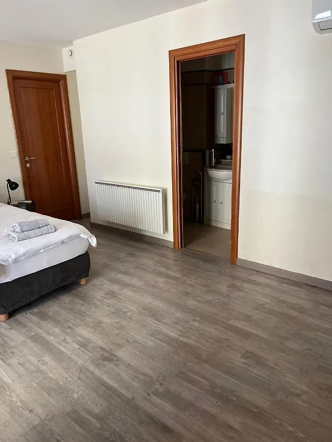 Eden Cap : A Delightful Villa Lodges 11 Adults Just One Km Away From Monte Carlo Station Beausoleil